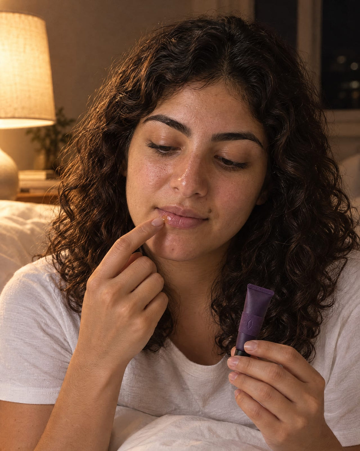 The Honey Lip in use